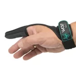 Degetar Wolf XK-1 Kevlar Casting Glove, Large - imagine 2