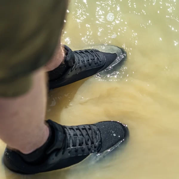 Adidasi Korda Drykore Trainer Black