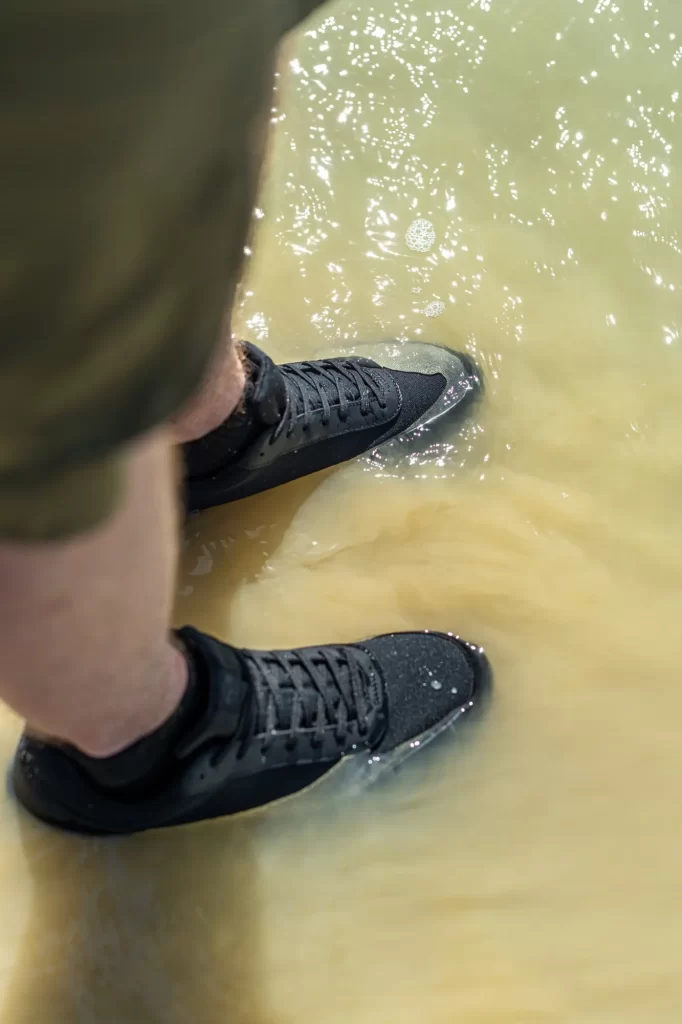 Adidasi Korda Drykore Trainer Black